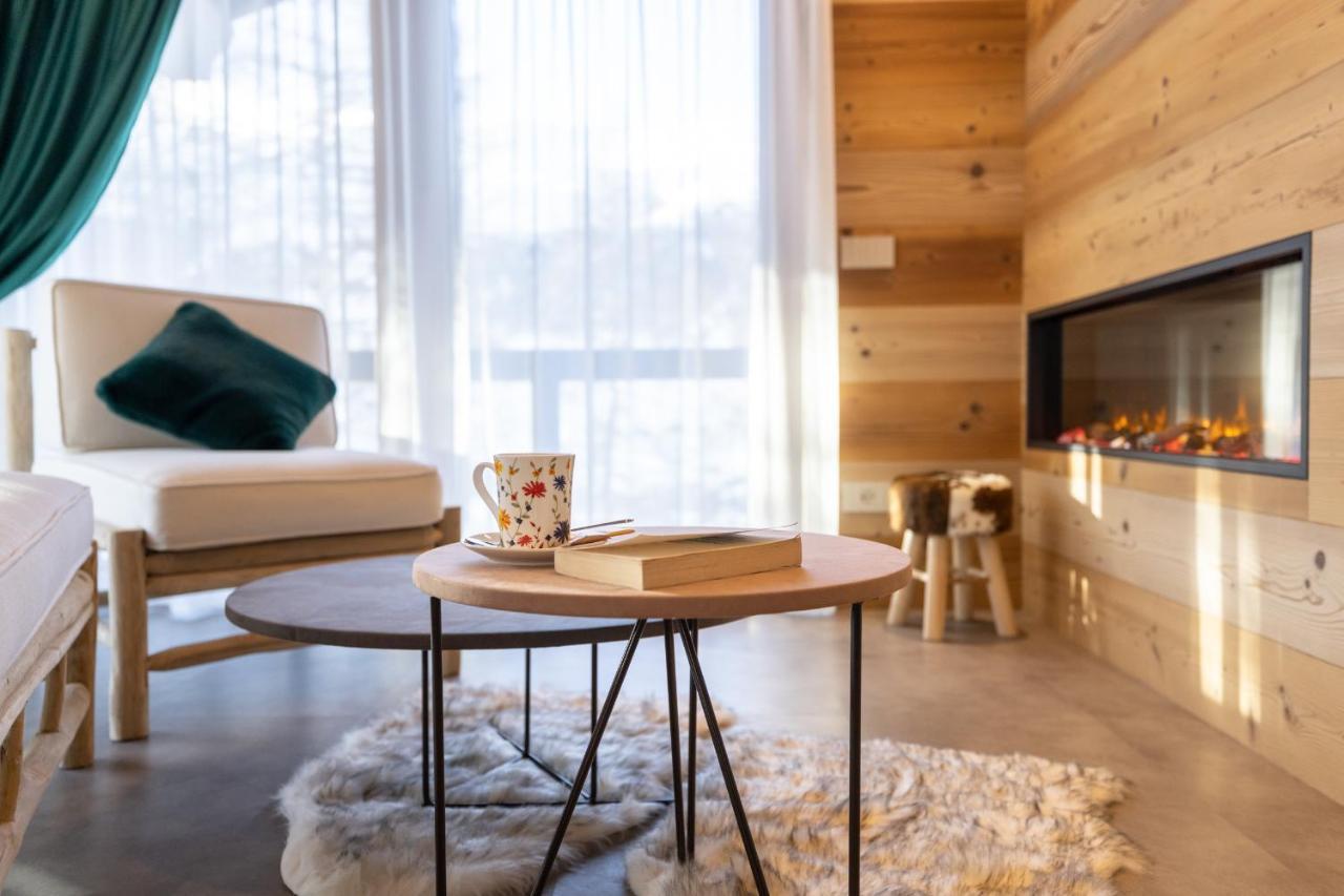 Chalet Imbosc'Che - 5 Beautiful Rooms In Charming B&B 利维尼奥 外观 照片
