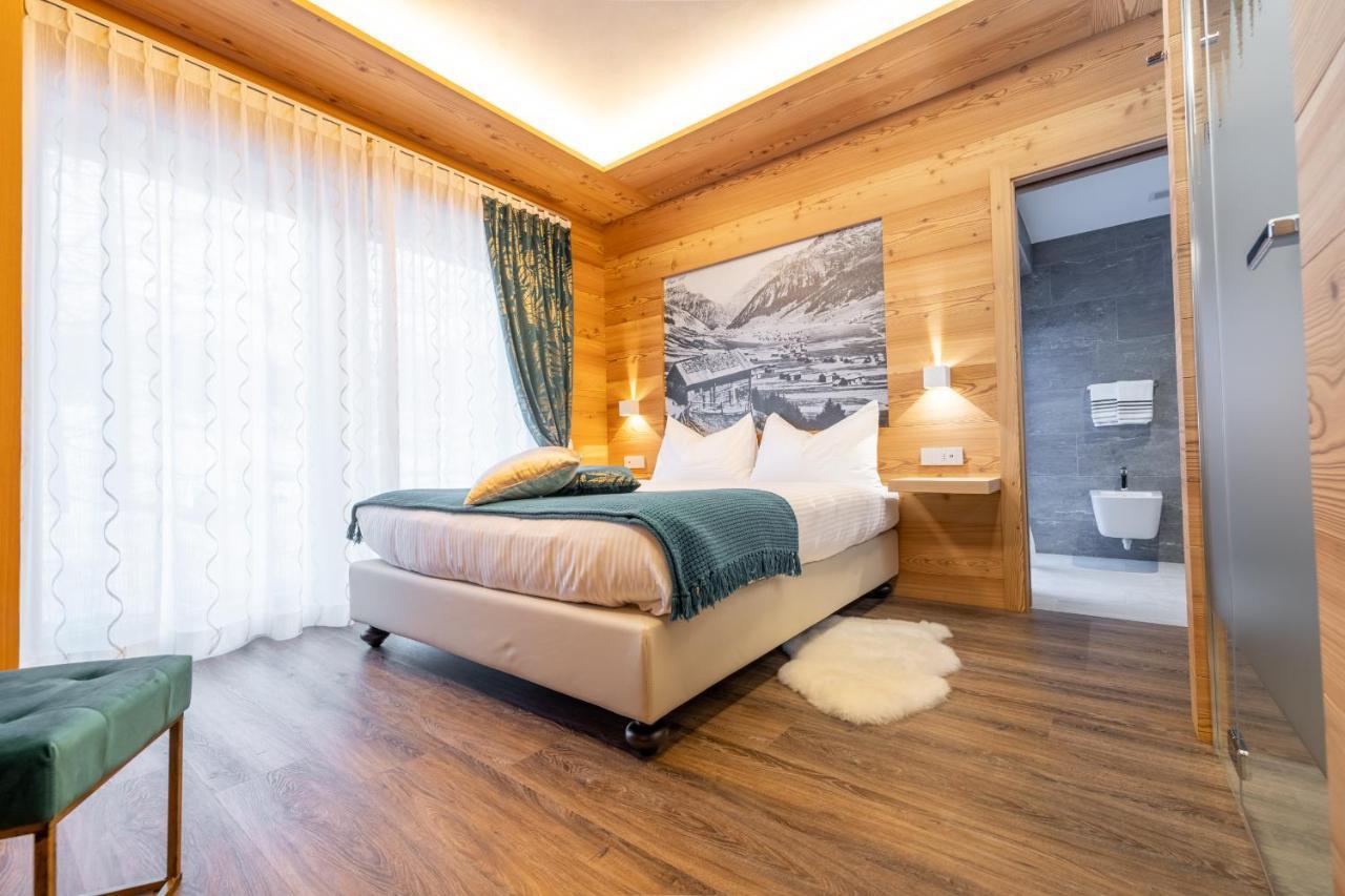 Chalet Imbosc'Che - 5 Beautiful Rooms In Charming B&B 利维尼奥 外观 照片