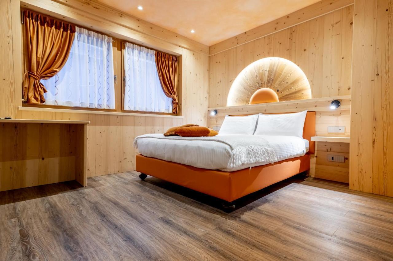 Chalet Imbosc'Che - 5 Beautiful Rooms In Charming B&B 利维尼奥 外观 照片